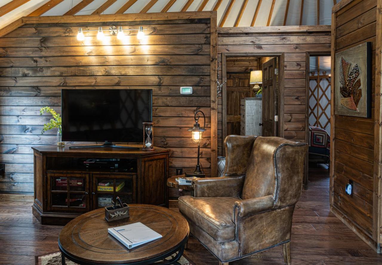 Staynantahala - Smoky Mountain Cabins And Luxury Yurts Aquone Exterior foto